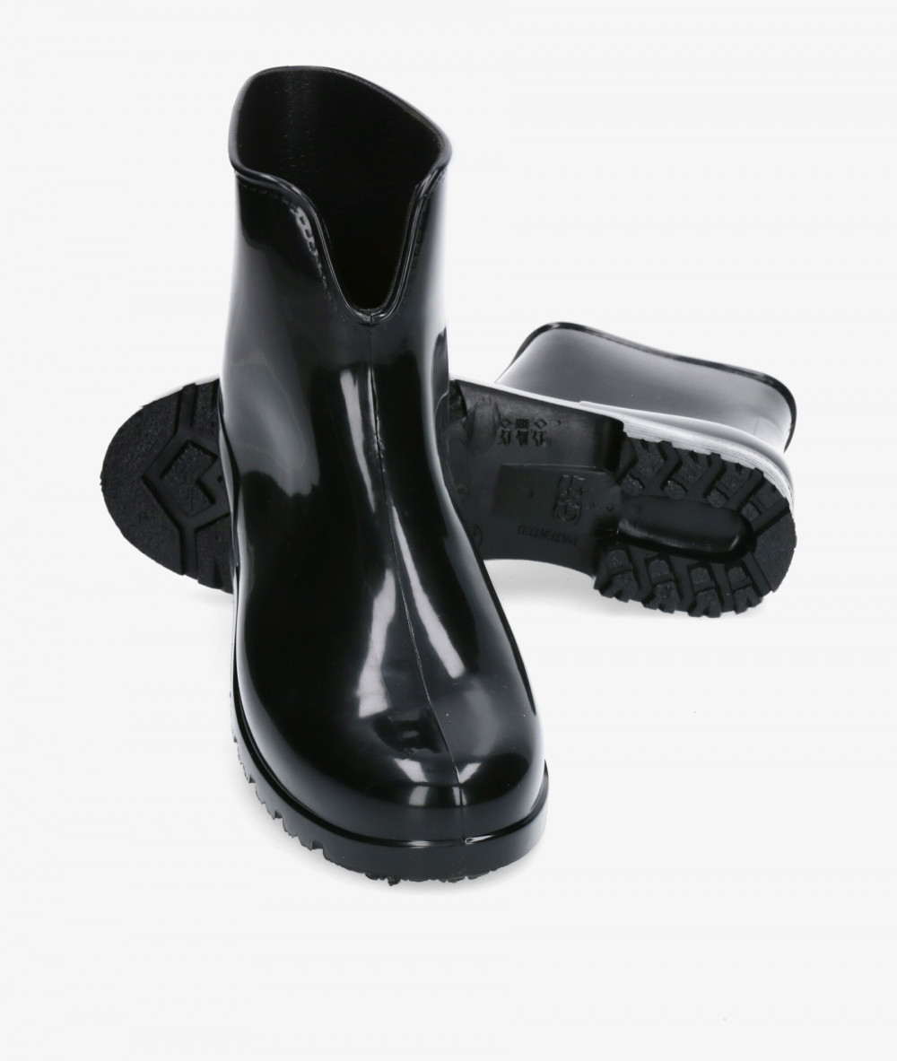 Botines Traveris PAOLA TR en negro