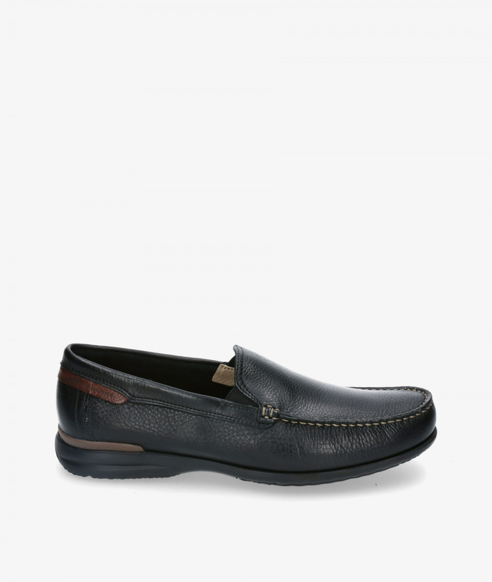 Mocasines Fluchos 8682 en negro Mocasines Fluchos 8682 en negro