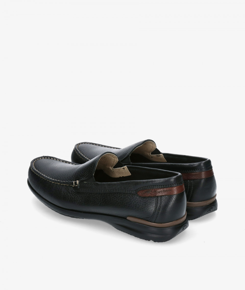 Mocasines Fluchos 8682 en negro Mocasines Fluchos 8682 en negro