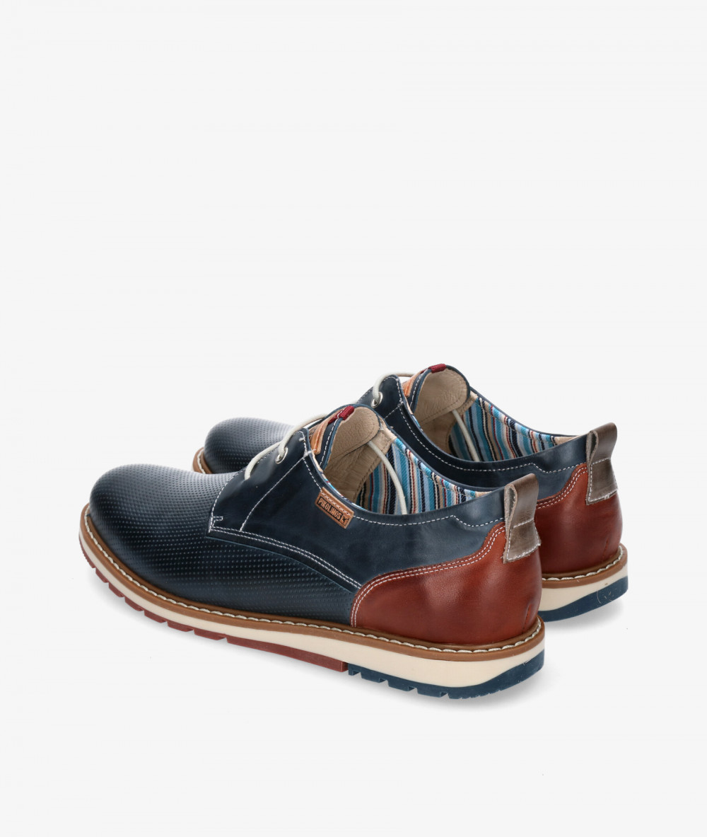 Zapatos casual Pikolinos M8J-4142 en azul marino Zapatos casual Pikolinos M8J-4142 en azul marino
