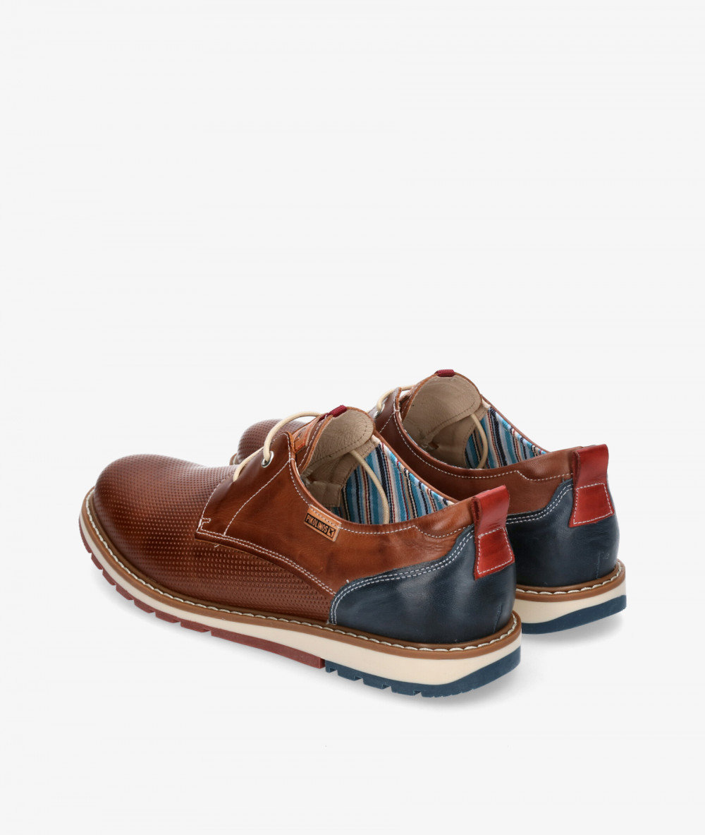 Zapatos casual Pikolinos M8J-4142 en cuero Zapatos casual Pikolinos M8J-4142 en cuero