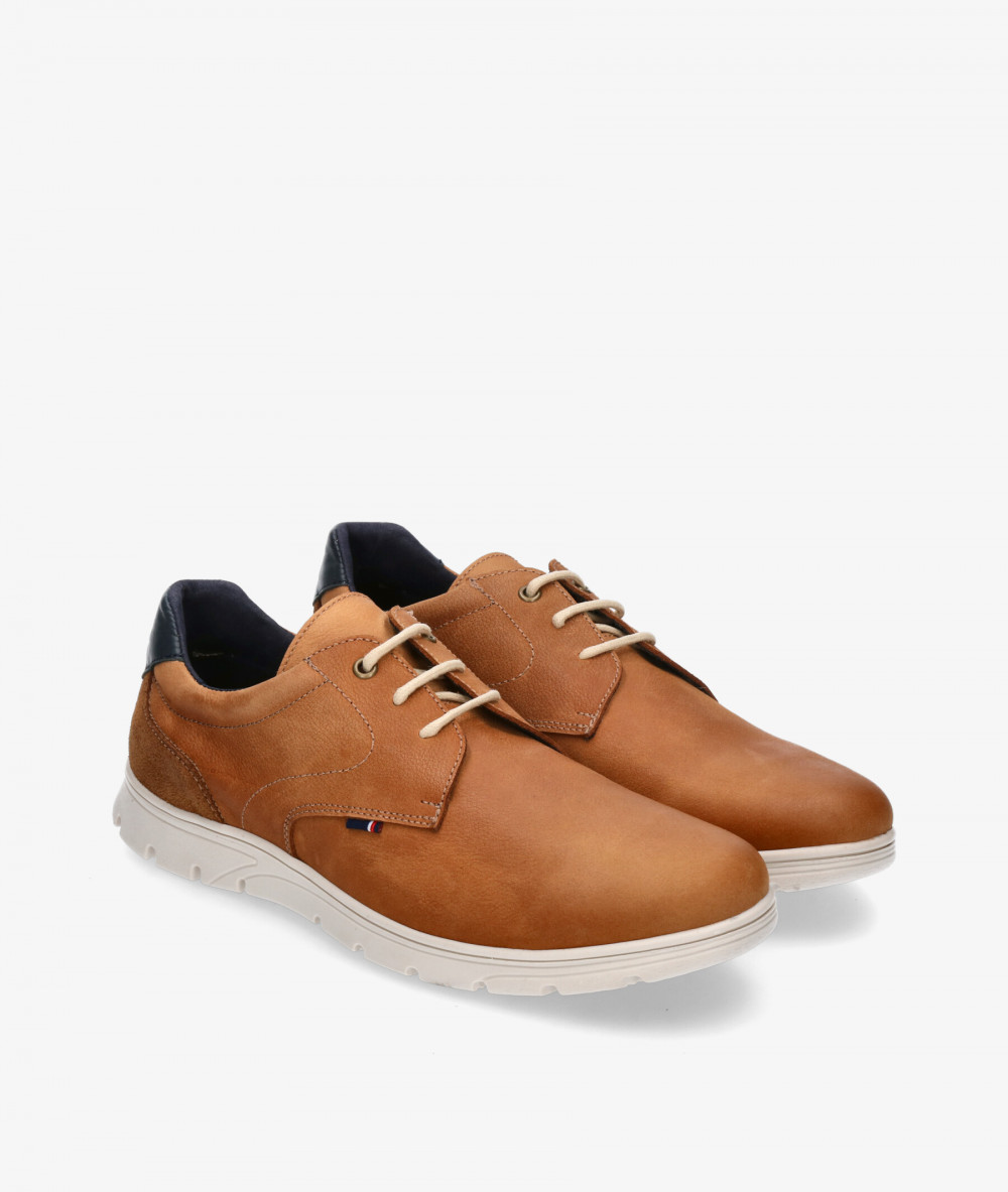 Zapatos casual Traveris 23712-R en cuero Zapatos casual Traveris 23712-R en cuero