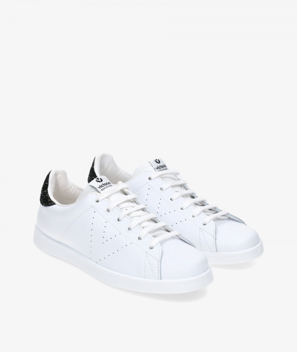 Victoria Sneakers  125104 in white