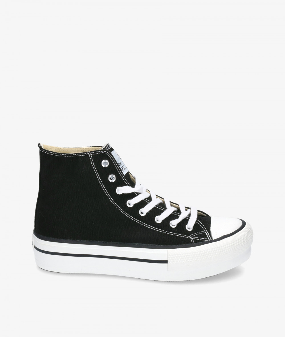 Deportivos Victoria  61101 en negro Deportivos Victoria  61101 en negro