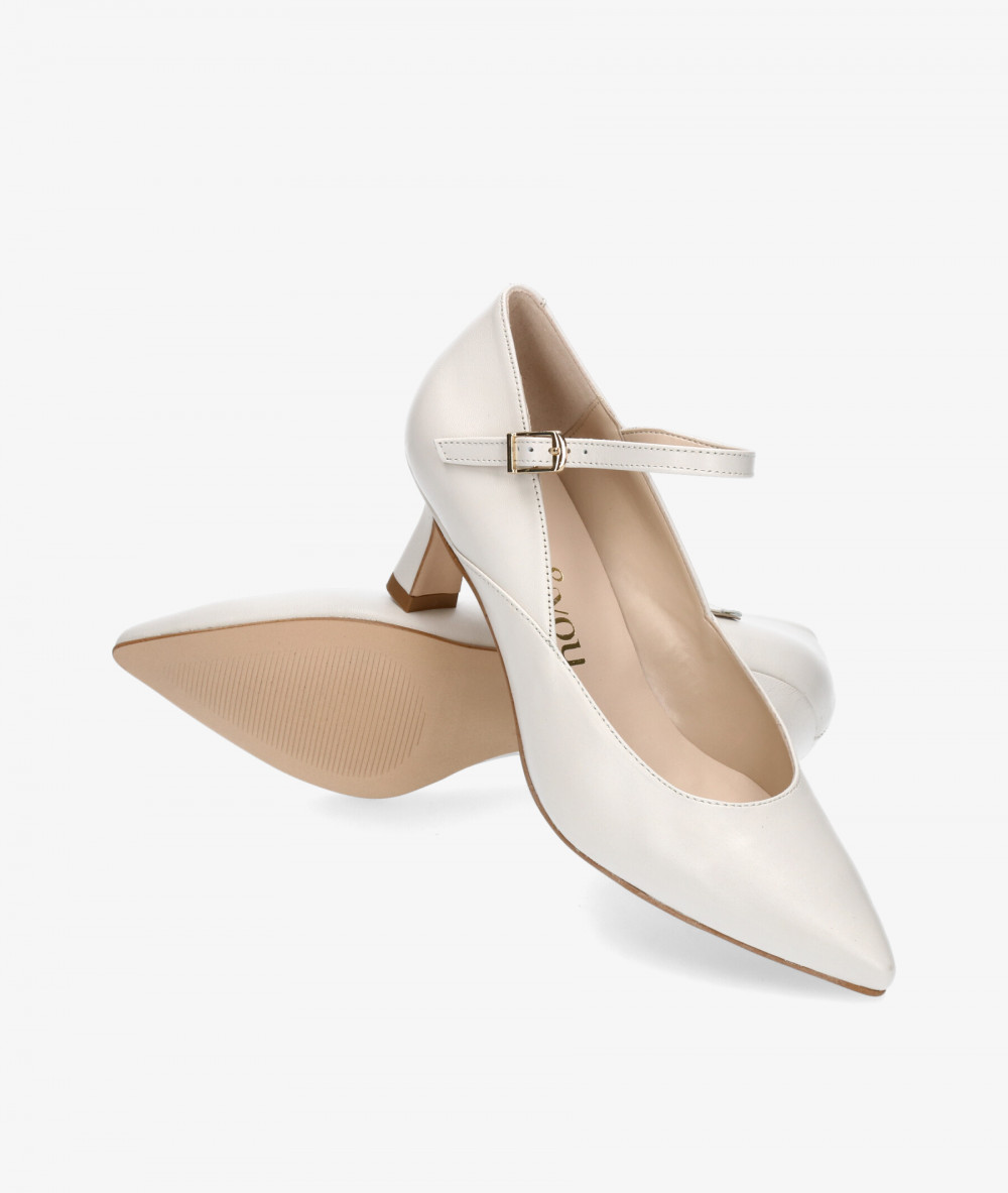 bloom&you Shoes  CARRIE in off-white