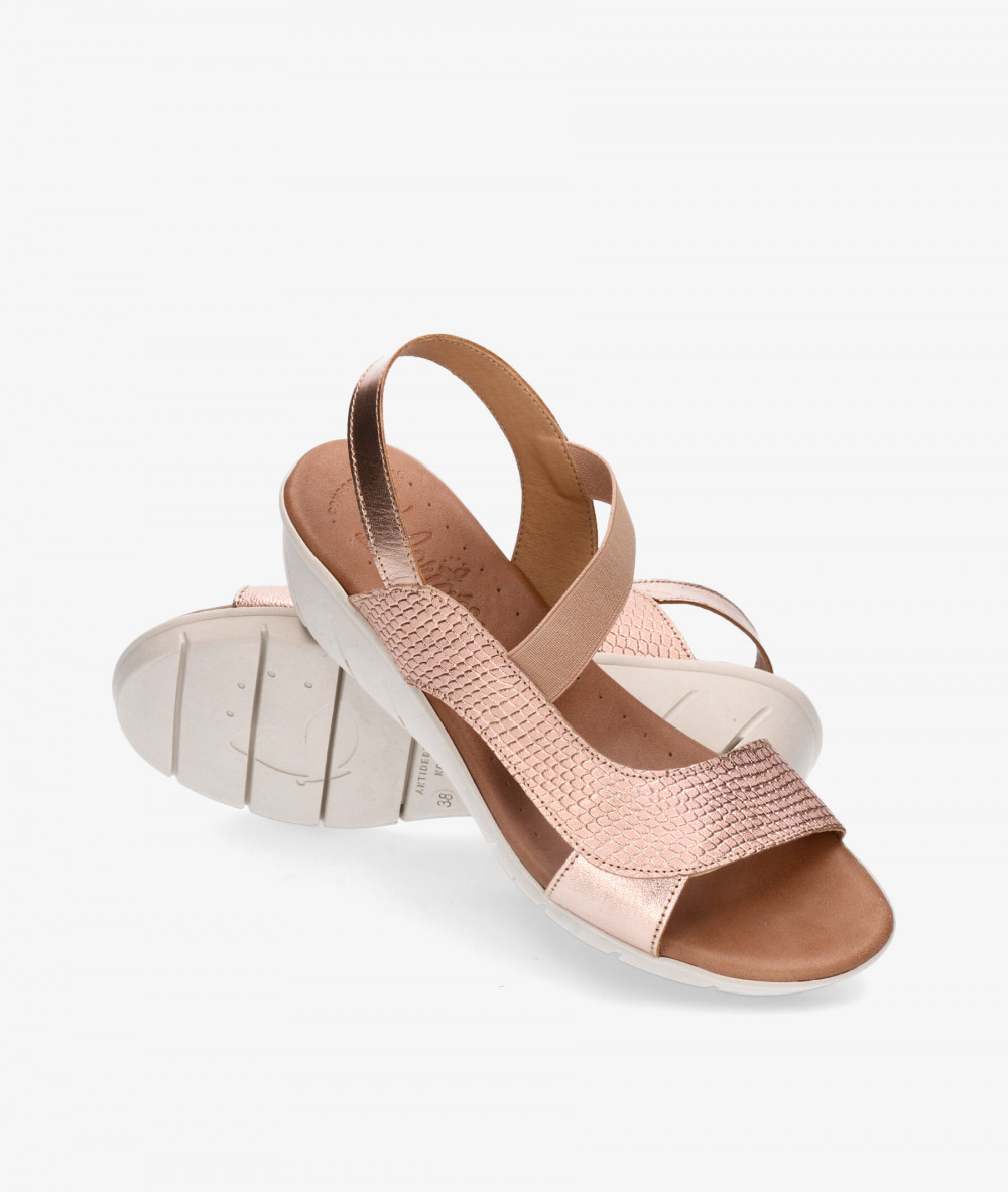 Sandalias Valeria´s 8001 en nude metalizado Sandalias Valeria´s 8001 en nude metalizado
