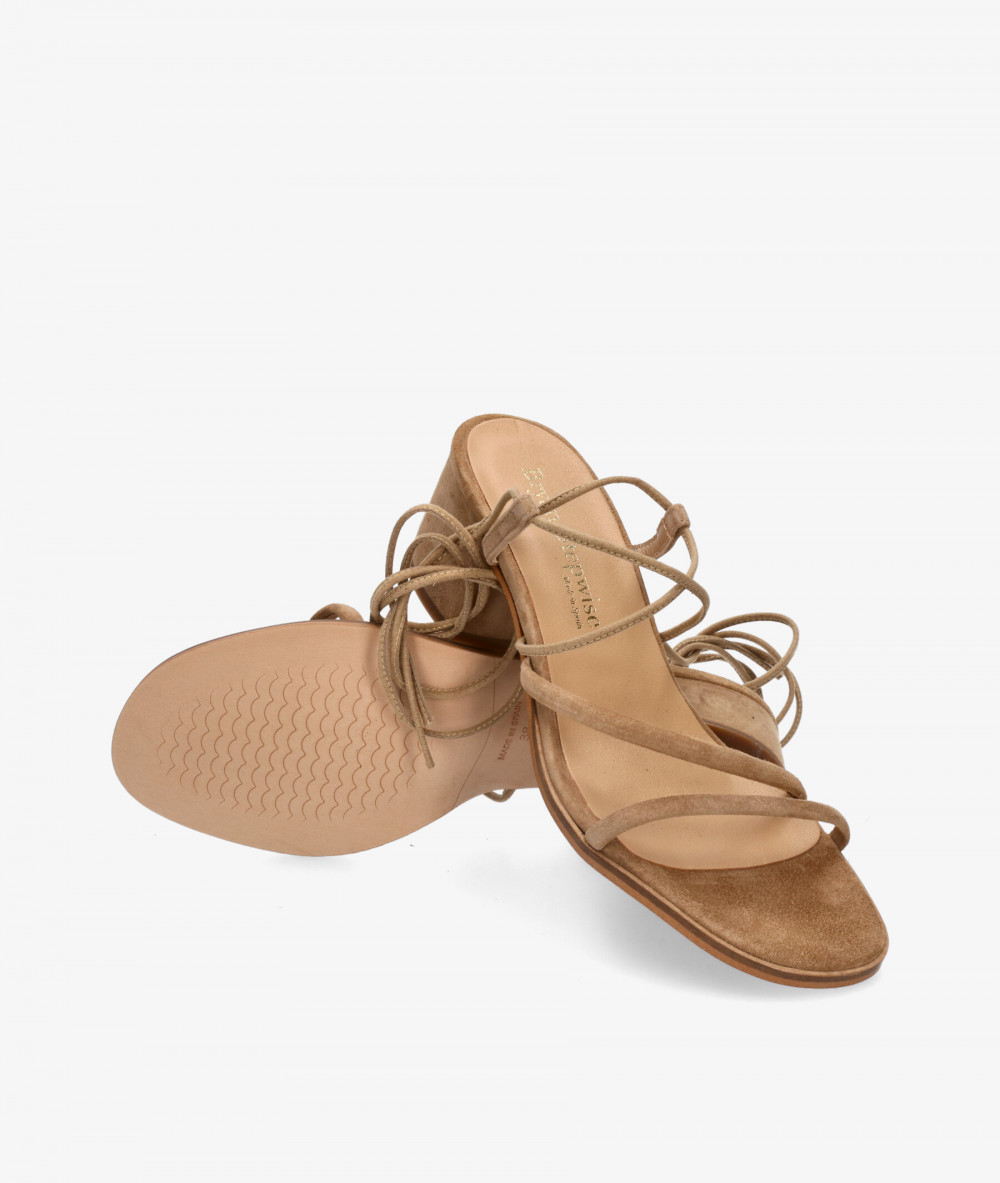 Sandalias Bryan GRECIA en ante camel  Sandalias Bryan GRECIA en ante camel