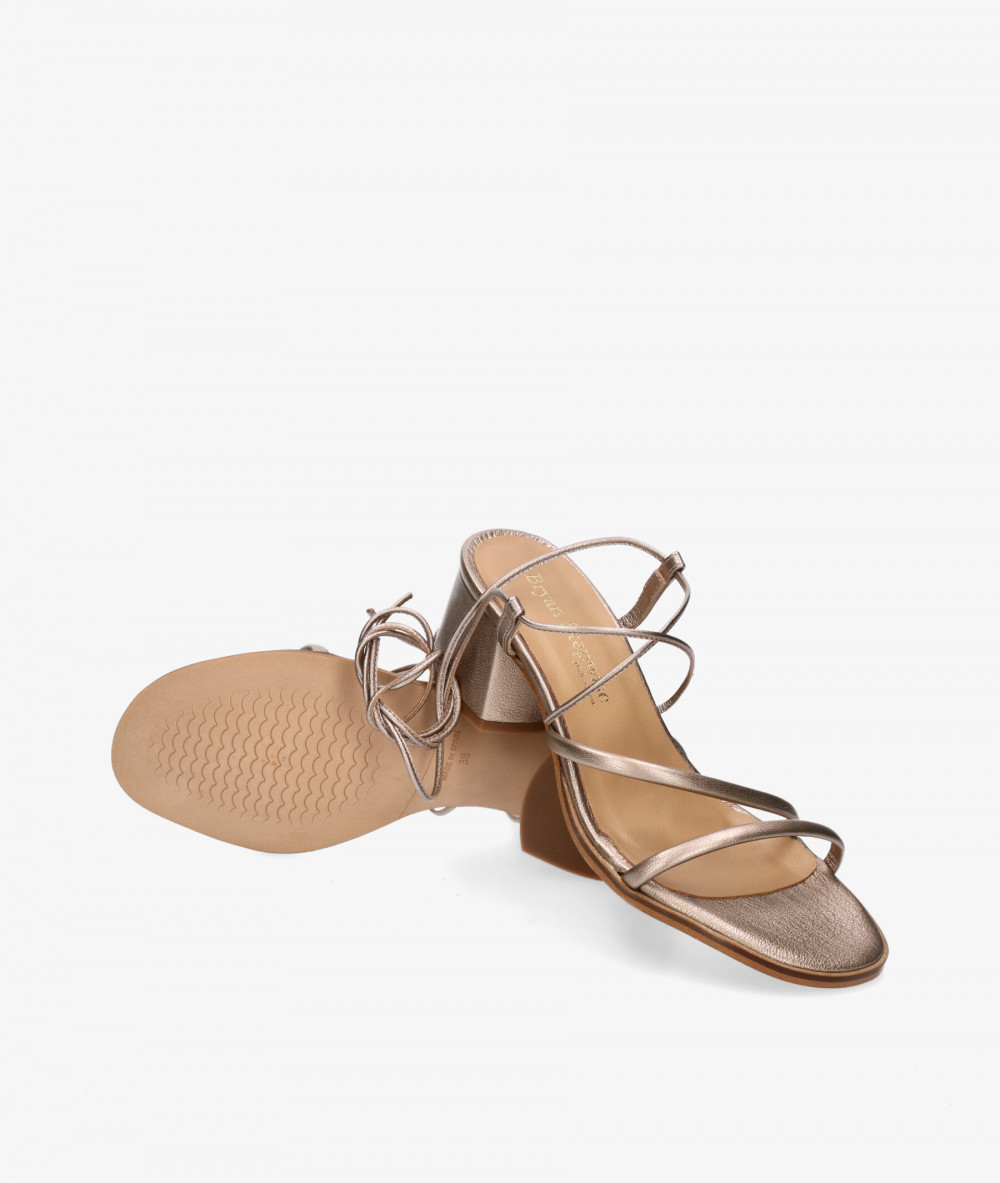 Sandalias Bryan GRECIA en platino