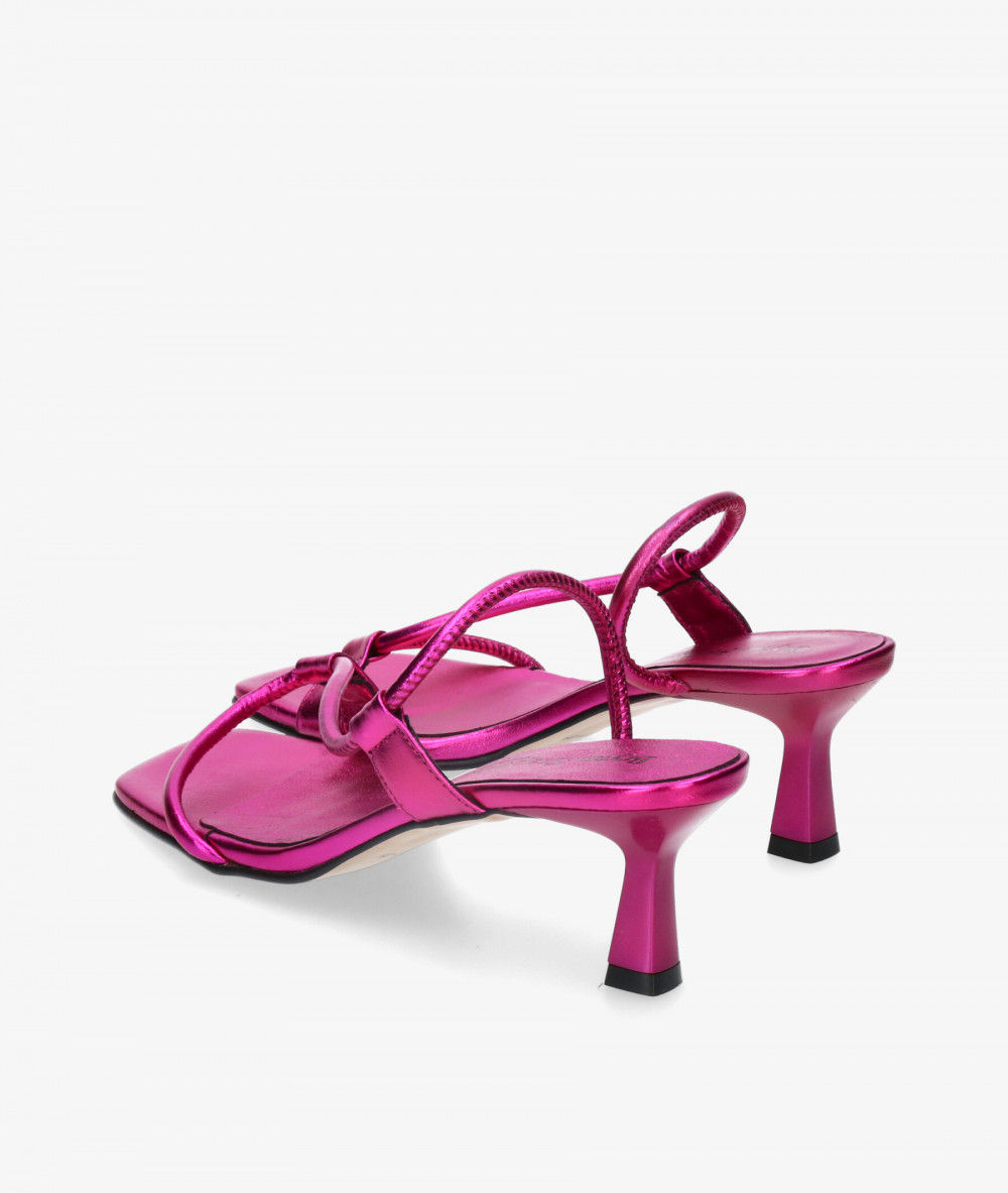 Sandalias Bryan 6602 en fucsia Sandalias Bryan 6602 en fucsia