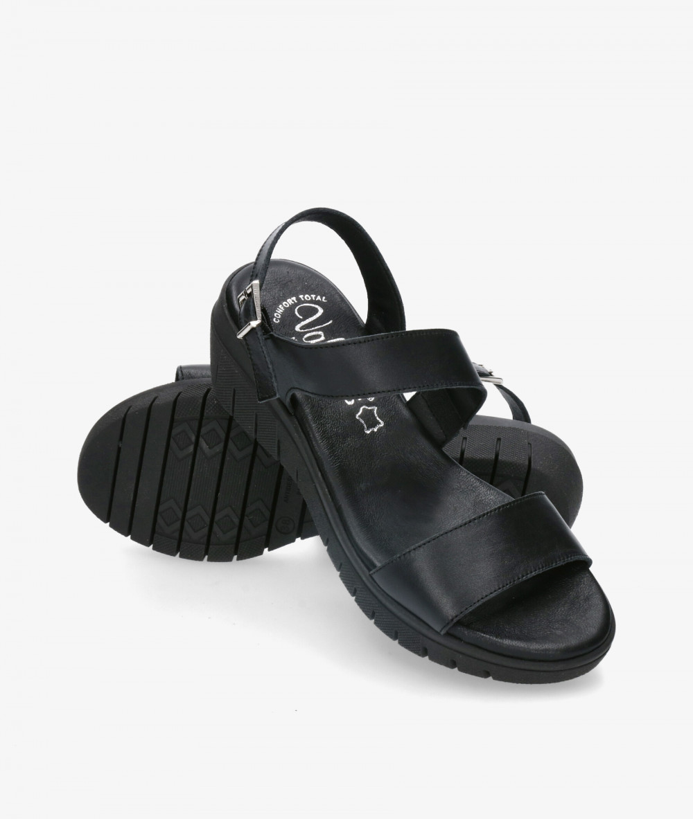 Sandalias Valeria´s 9023 en negro Sandalias Valeria´s 9023 en negro