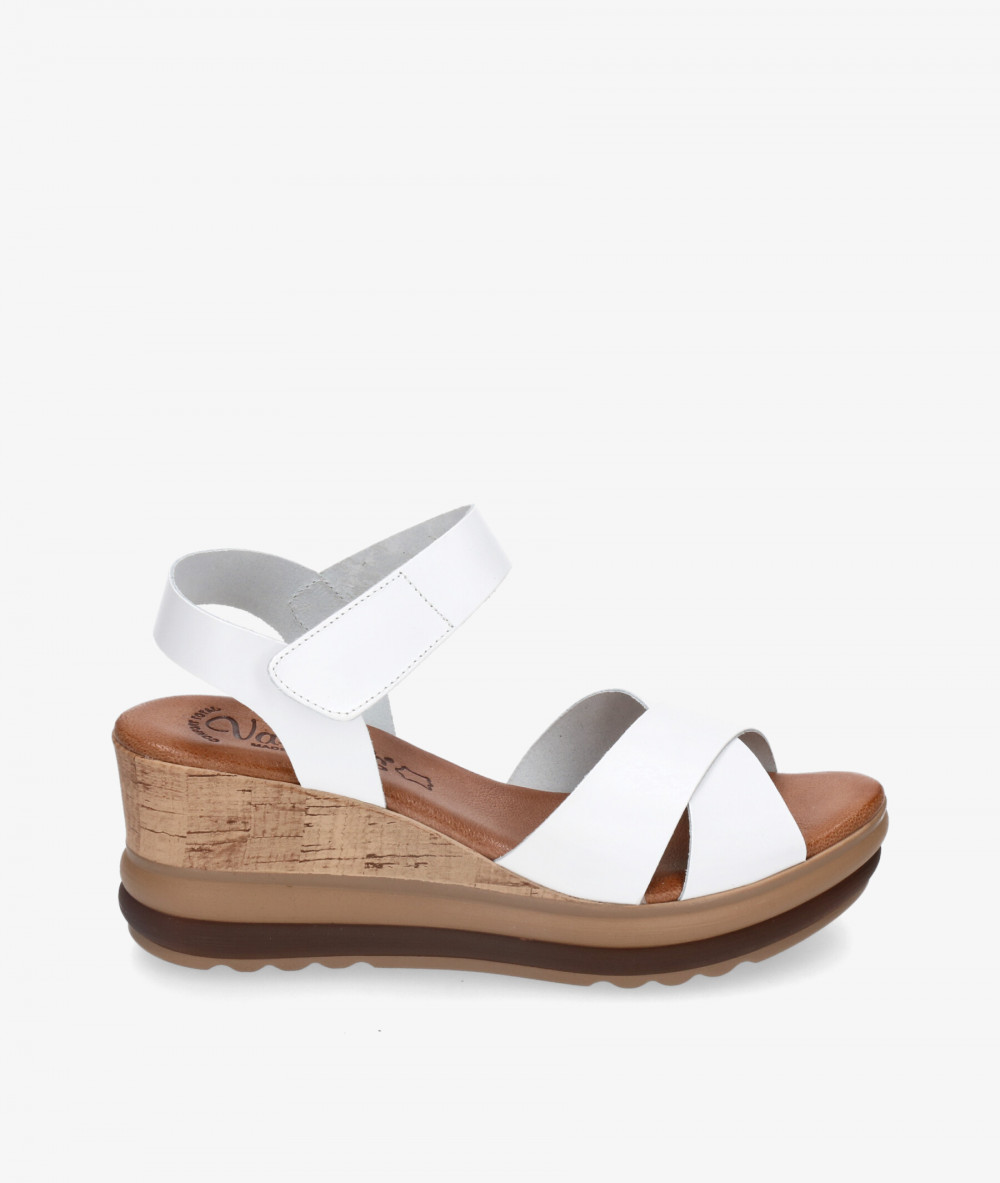 Sandalias Valeria´s 9200-R en blanco Sandalias Valeria´s 9200-R en blanco