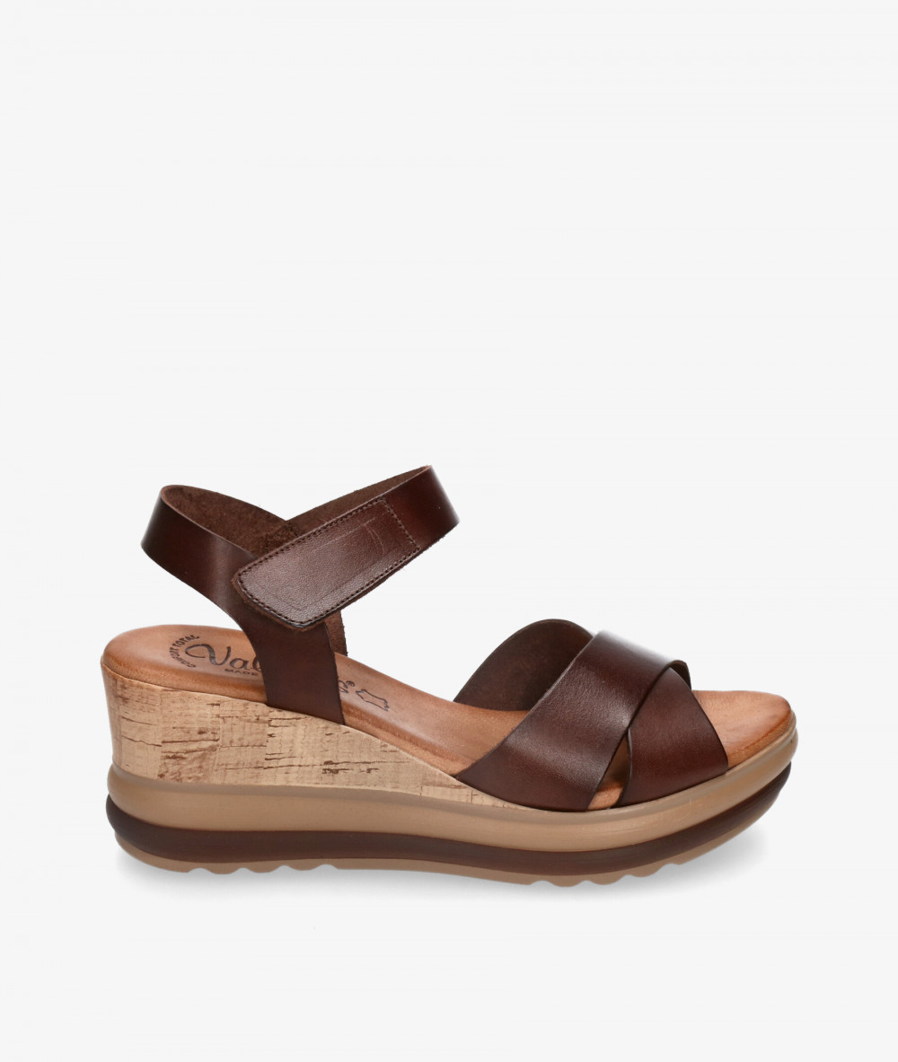 Sandalias Valeria´s 9200-R en marrón