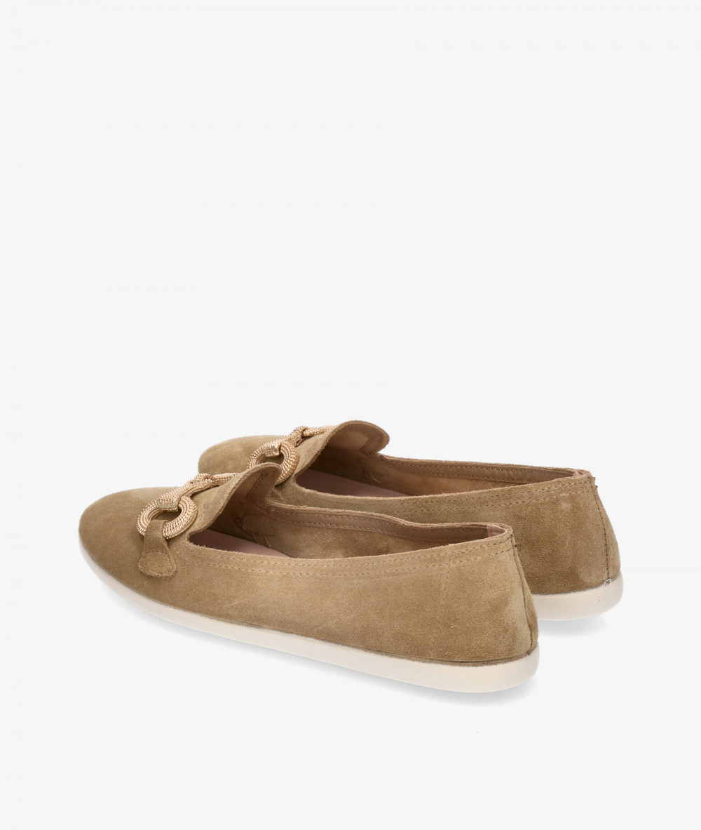 Slippers Funny Lola S23-821 ESTRIBO en serraje taupe Slippers Funny Lola S23-821 ESTRIBO en serraje taupe