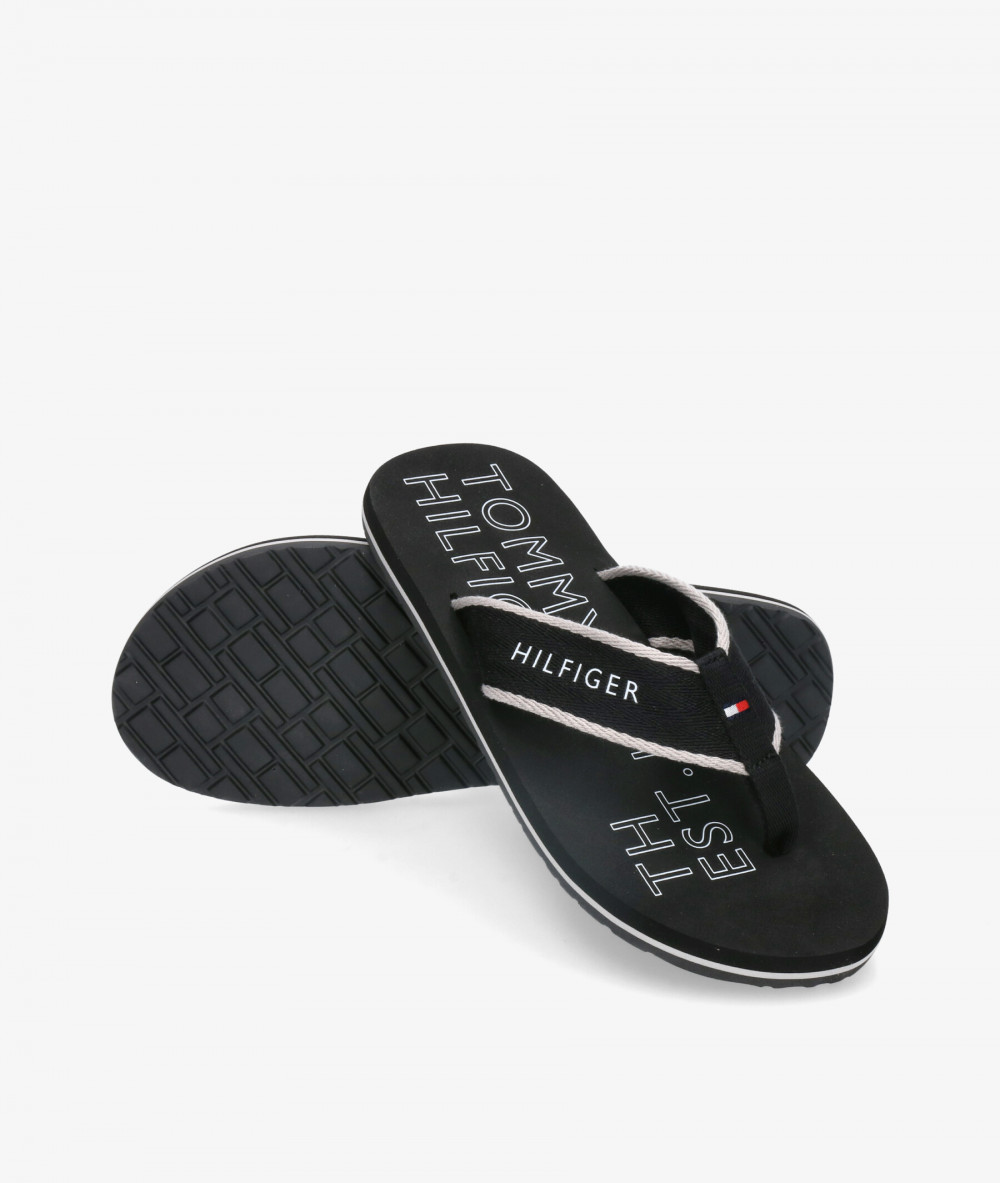 Tommy Hilfiger Sandals  SPORTY HILFIGER BEACH SANDAL in black Tommy Hilfiger Sandals  SPORTY HILFIGER BEACH SANDAL in black