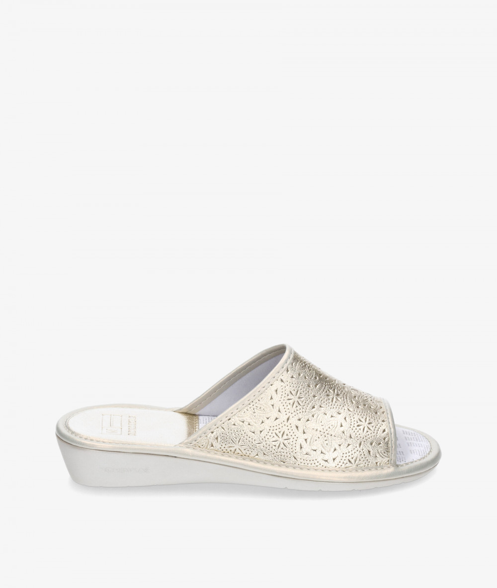 Zapatillas de casa Nordikas  1913/8 en platino Zapatillas de casa Nordikas  1913/8 en platino
