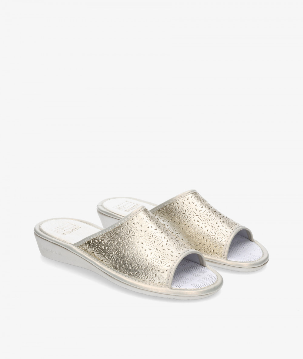 Zapatillas de casa Nordikas  1913/8 en platino Zapatillas de casa Nordikas  1913/8 en platino