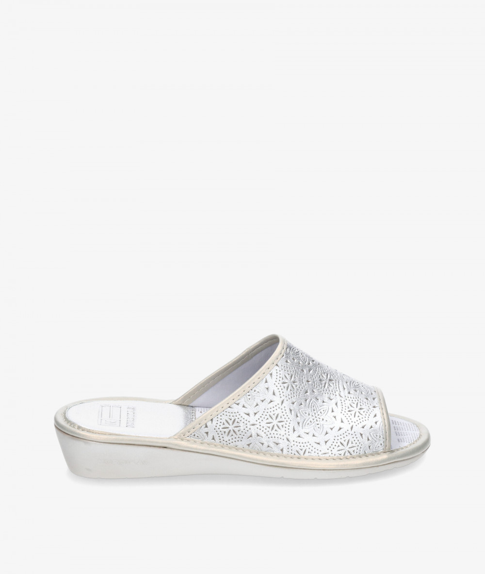 Zapatillas de casa Nordikas  1913/8 en plata Zapatillas de casa Nordikas  1913/8 en plata
