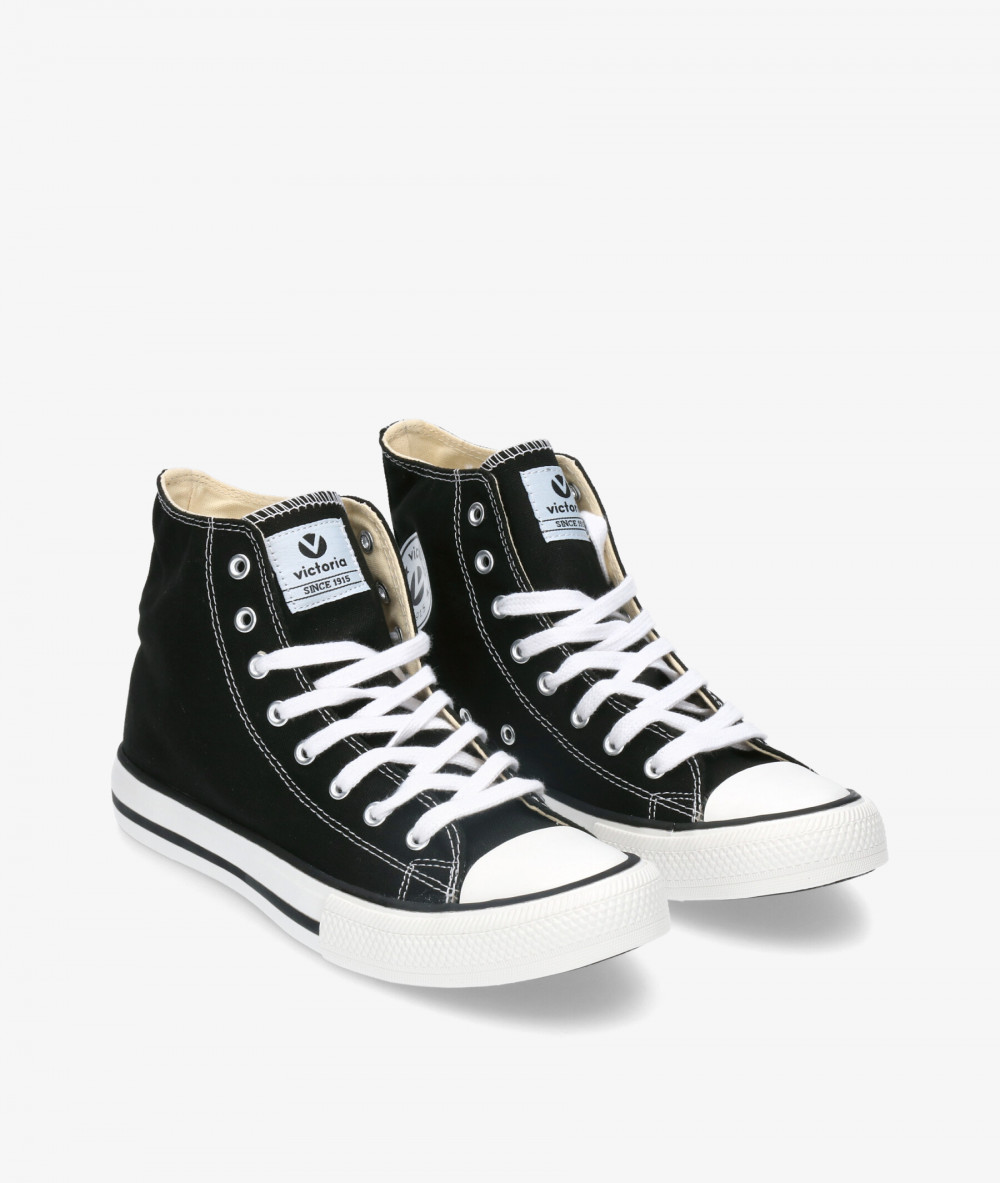 Deportivos Victoria  6500 en negro Deportivos Victoria  6500 en negro