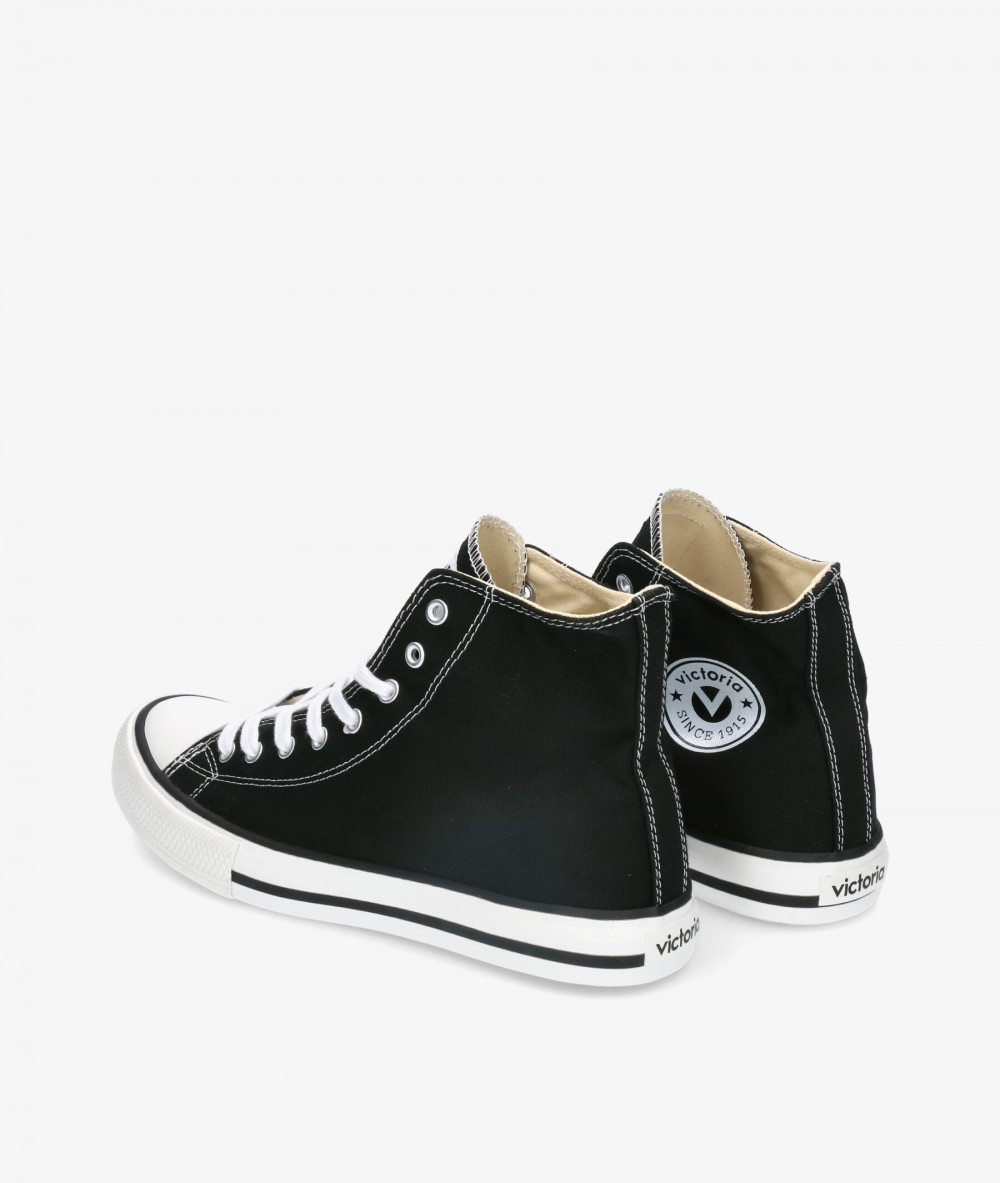 Deportivos Victoria  6500 en negro Deportivos Victoria  6500 en negro