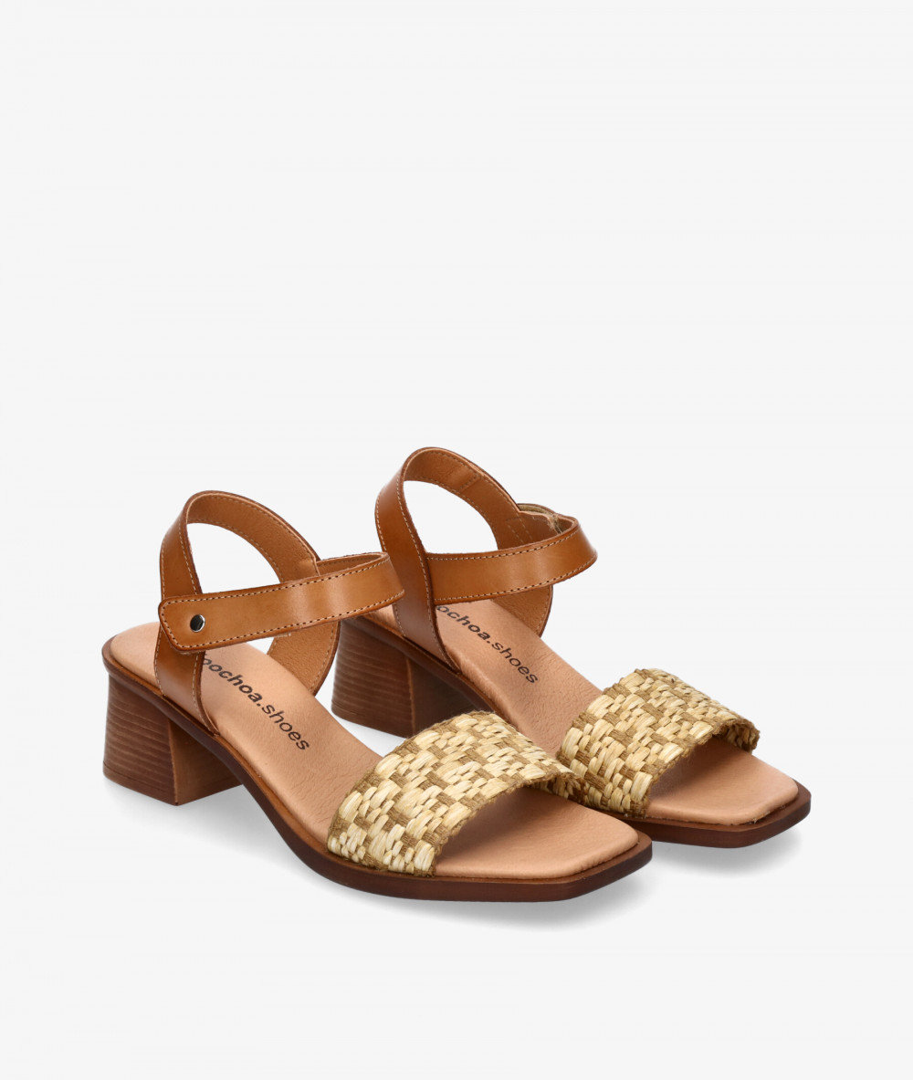Sandalias pabloochoa.shoes 1900 en beige Sandalias pabloochoa.shoes 1900 en beige