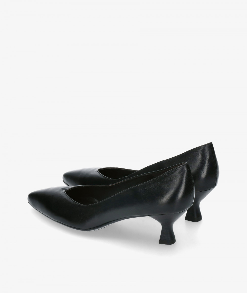 Zapatos de vestir Kissia 634 en negro