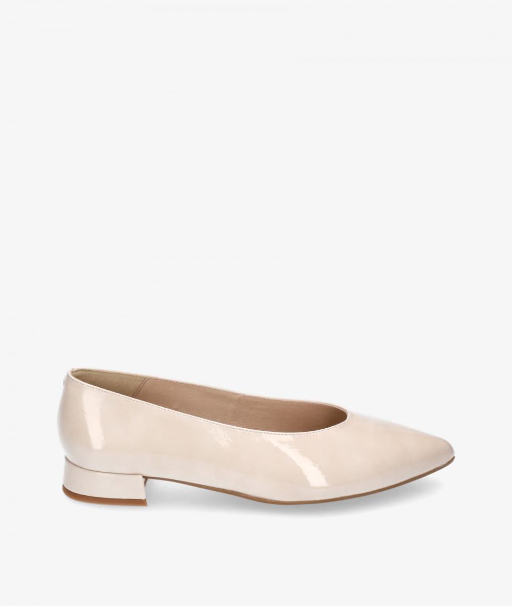 Salones bloom&you DAFNE en charol beige Salones bloom&you DAFNE en charol beige