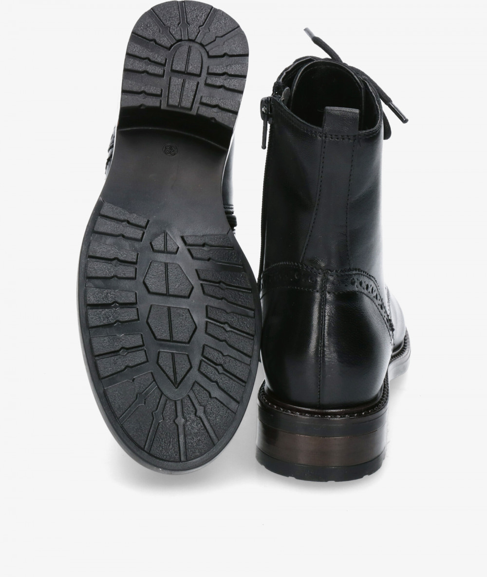 Botines Traveris LOR7-2617 en negro