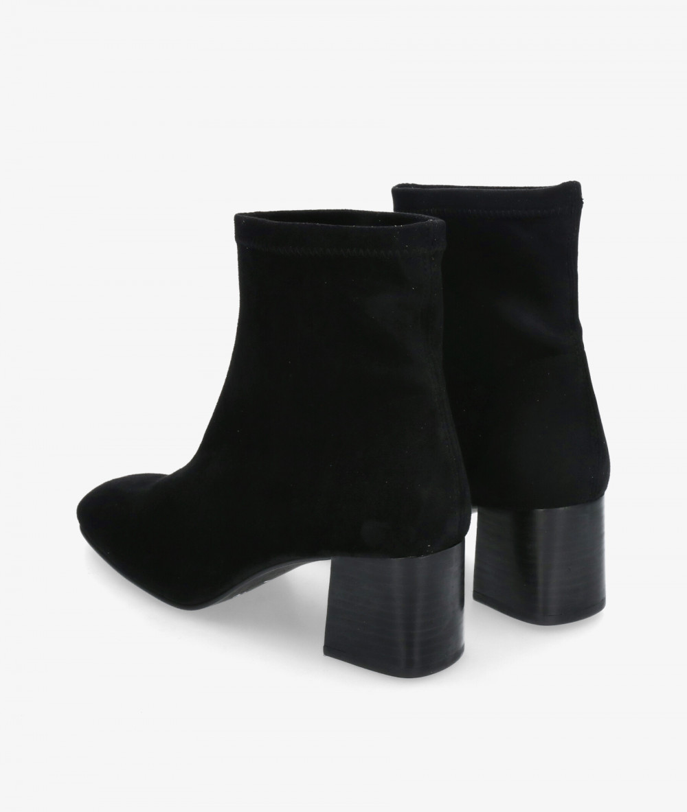 Botines pabloochoa.shoes  77352 en negro Botines pabloochoa.shoes  77352 en negro