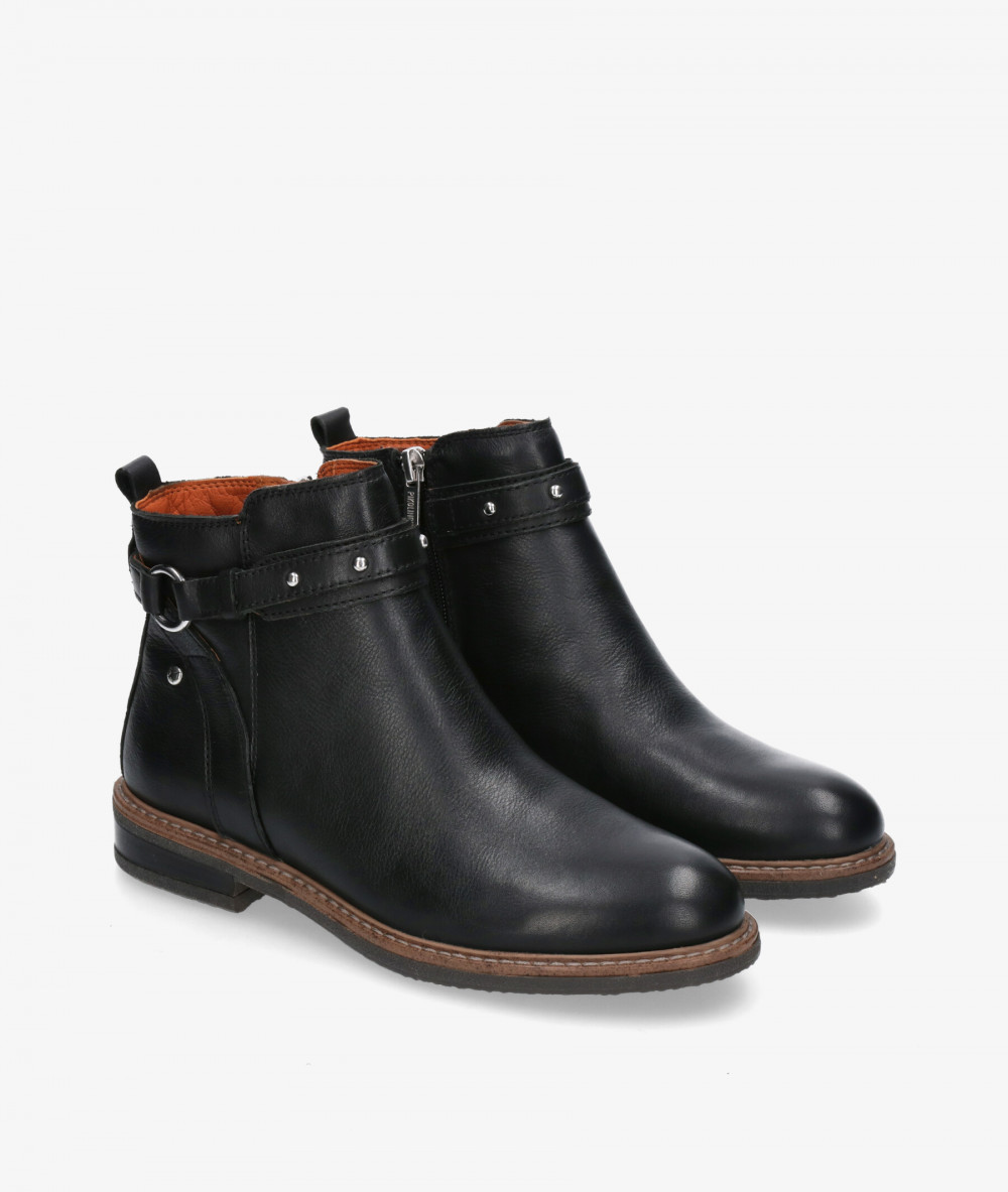 Botines Pikolinos W8J-8571 en negro