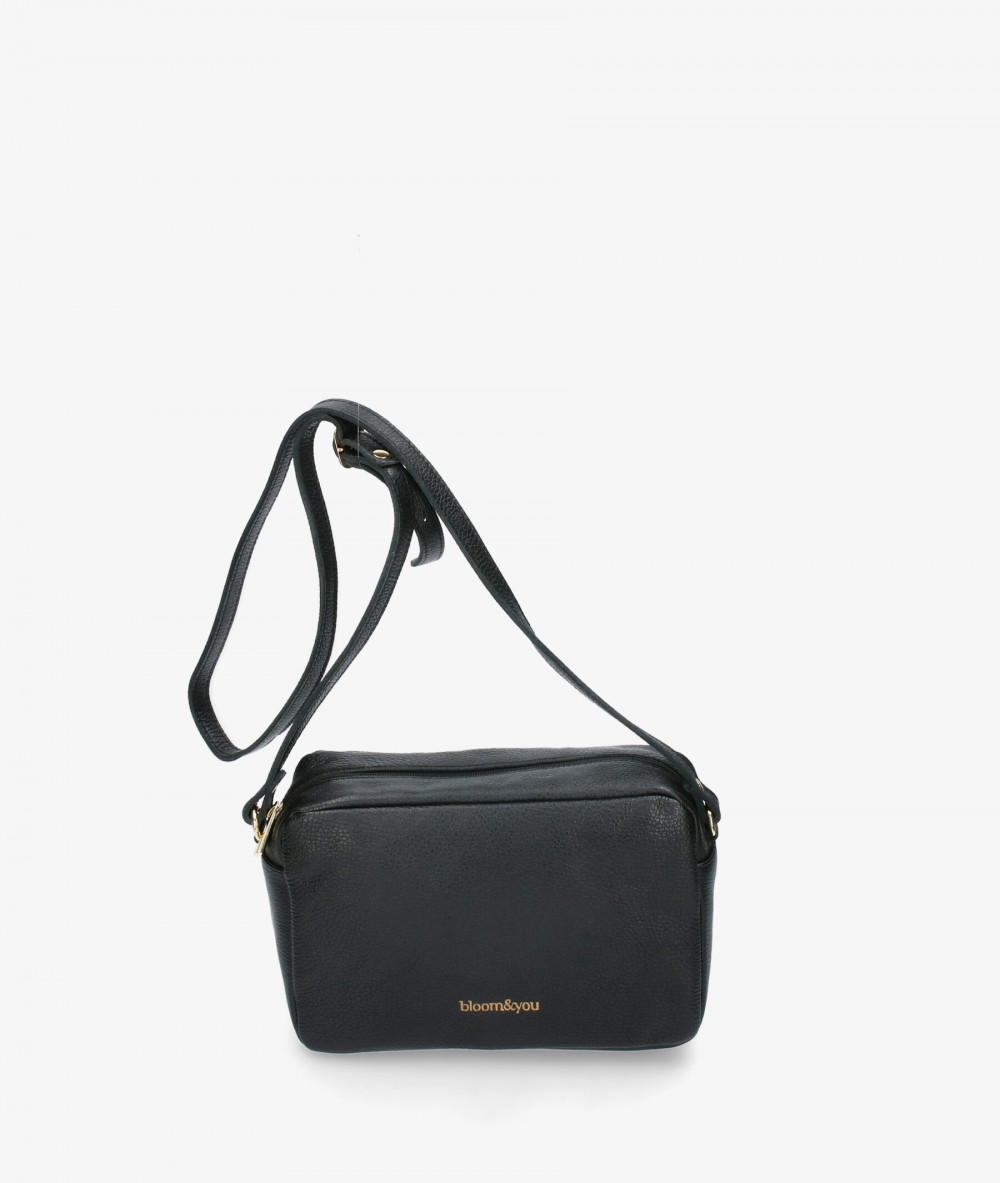 Elevate your look! Our Bag collection a combination of design, quality and comfort for your daily outfits