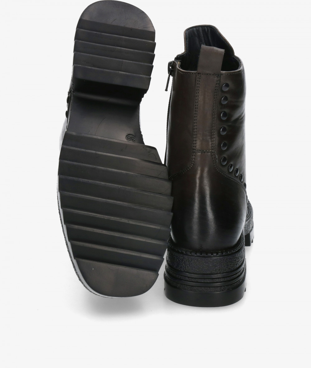 Botines St. Gallen K-13445 PAZ en negro