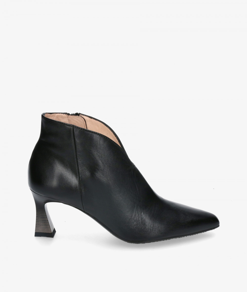 Botines Hispanitas HI233018 en negro