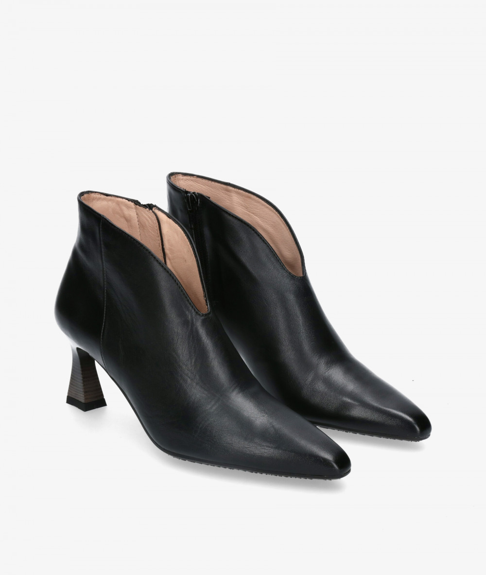 Botines Hispanitas HI233018 en negro