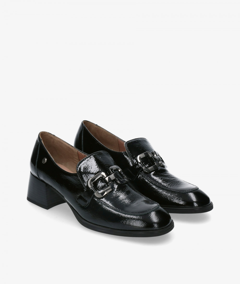 Zapatos de tacón pabloochoa.shoes 4450 en charol negro Zapatos de tacón pabloochoa.shoes 4450 en charol negro