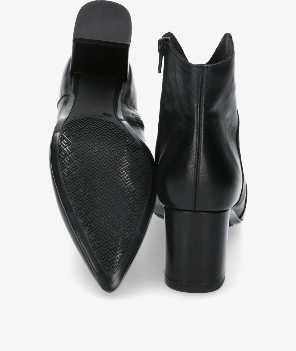 Botines Kissia  779 en negro Botines Kissia  779 en negro