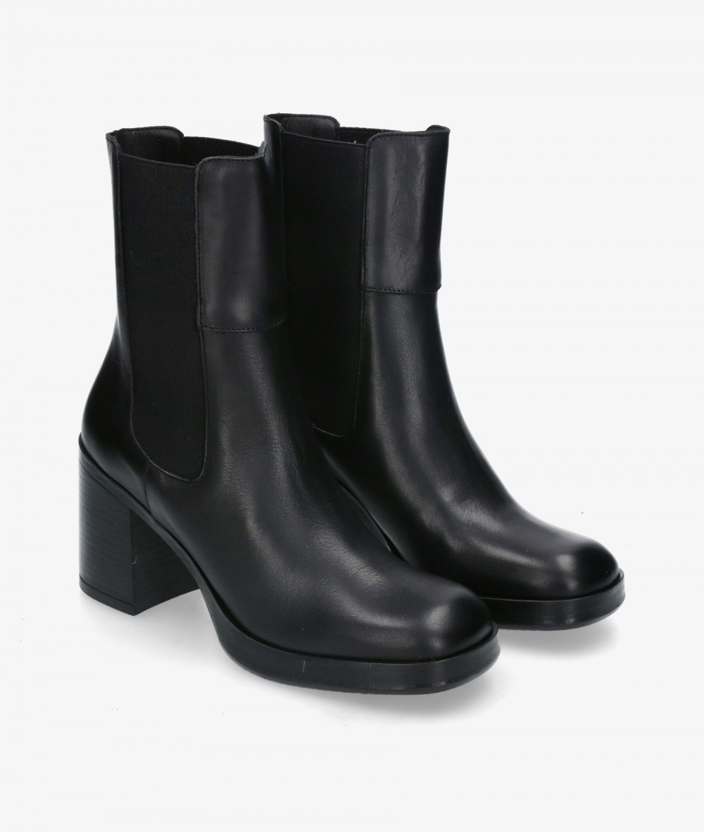 Botines Bryan  6802 en negro Botines Bryan  6802 en negro