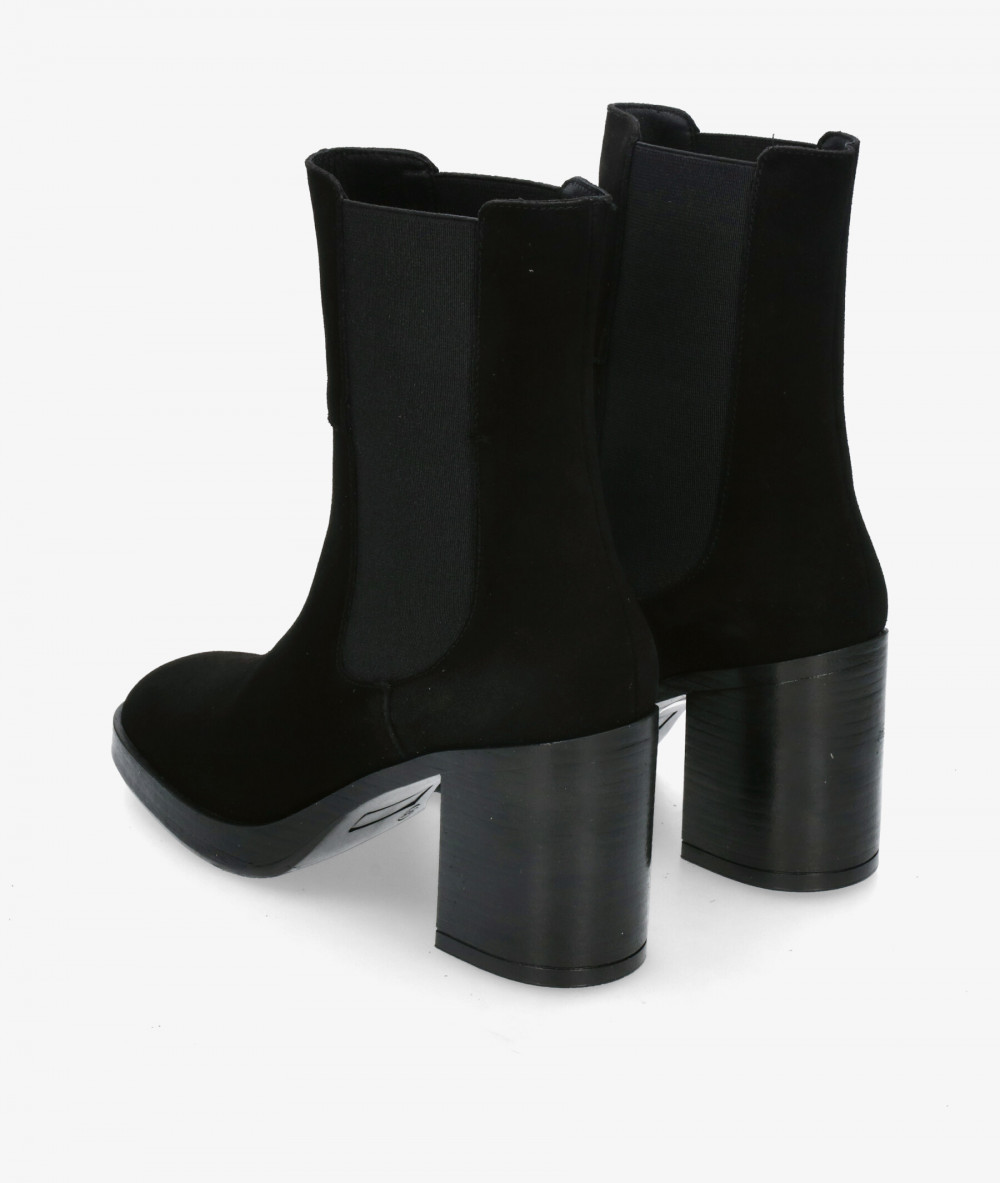 Botines Bryan  6802 en serraje negro Botines Bryan  6802 en serraje negro