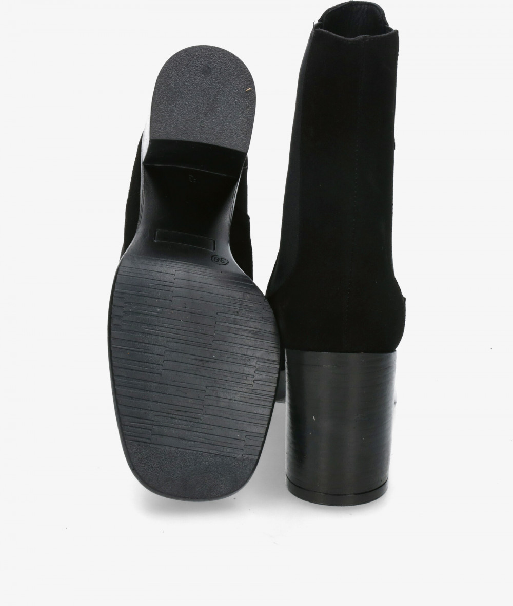 Botines Bryan  6802 en serraje negro Botines Bryan  6802 en serraje negro