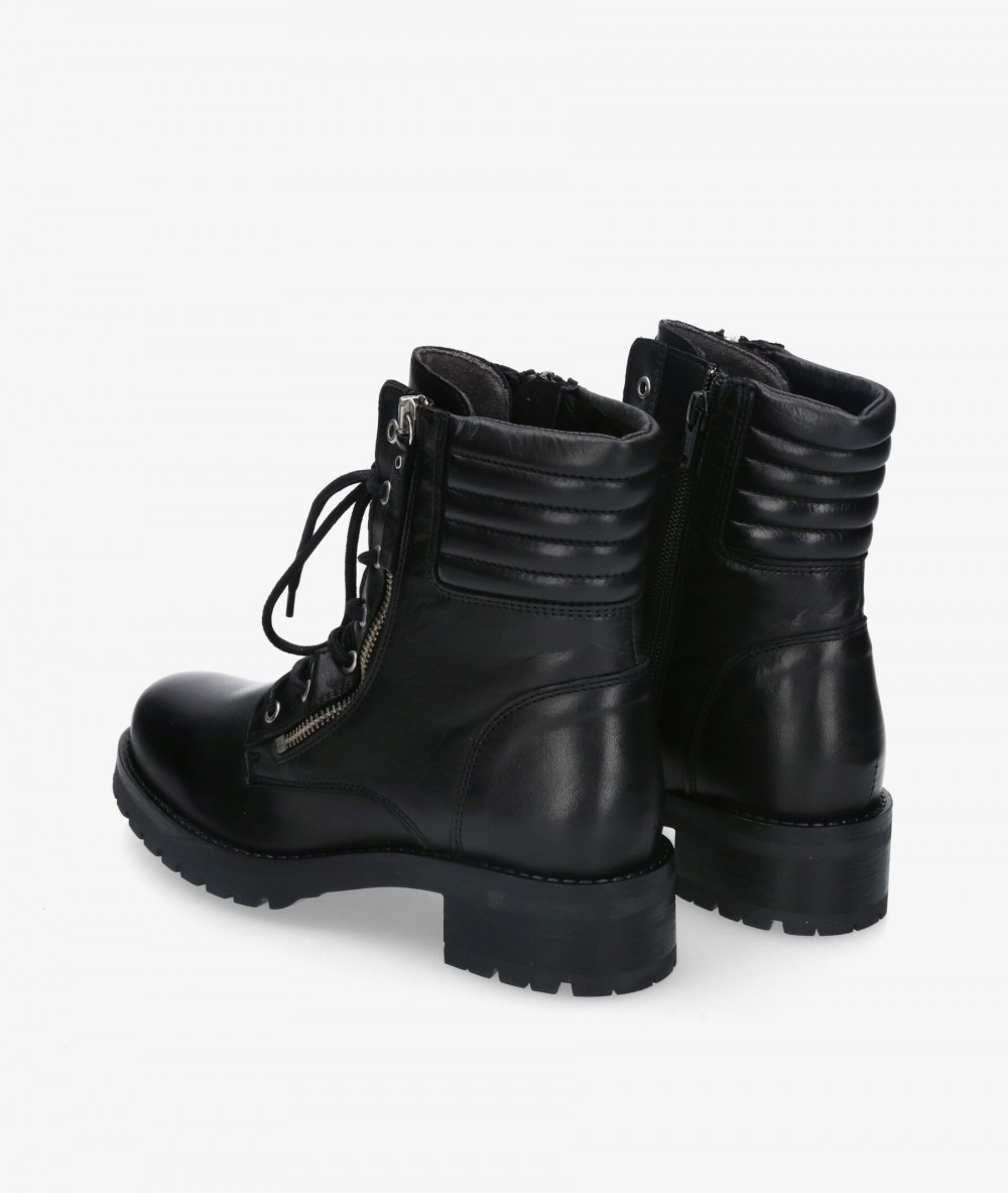 Botines Traveris  B-1887 en negro Botines Traveris  B-1887 en negro