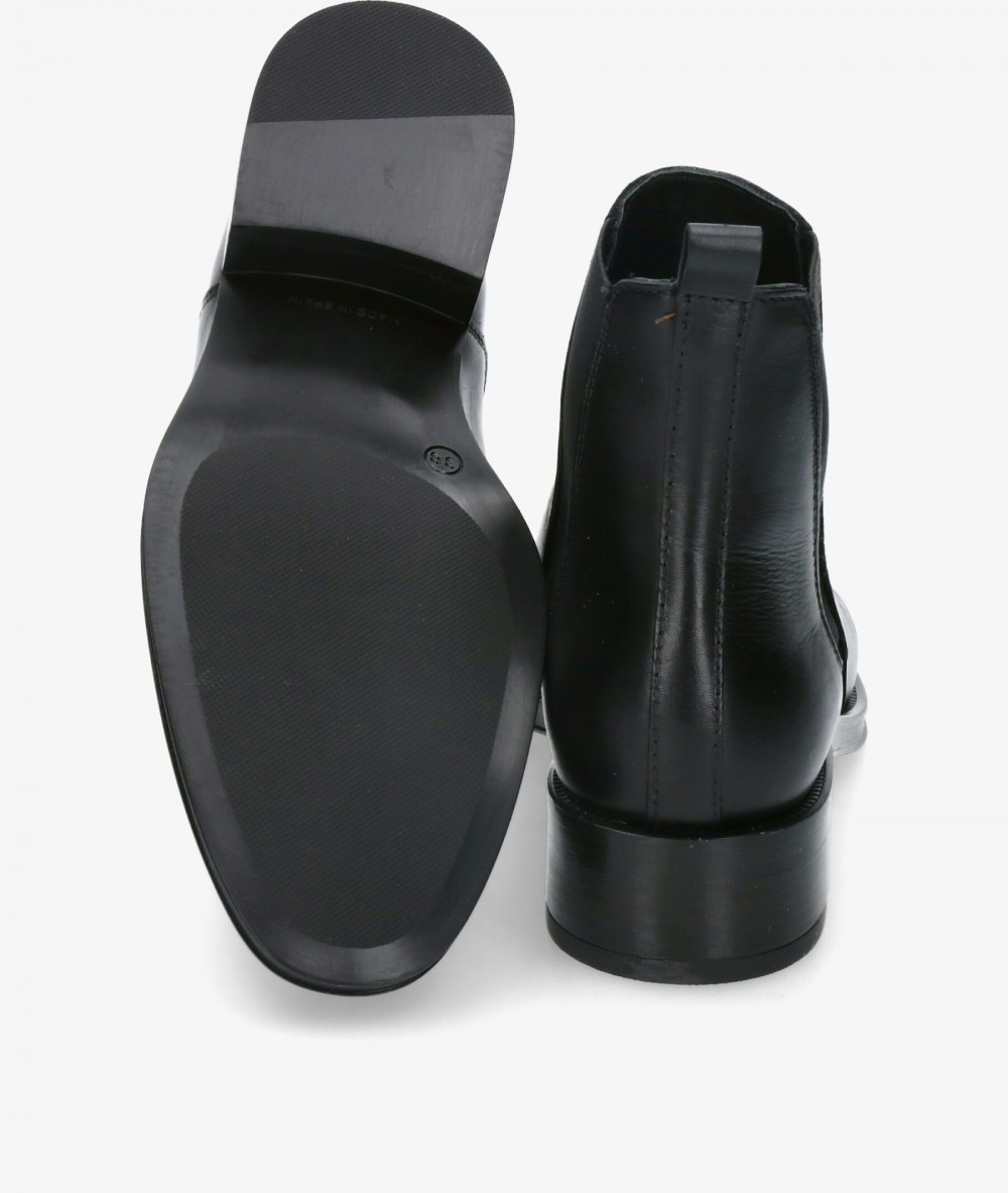 Botines Alpe  2349 en negro Botines Alpe  2349 en negro
