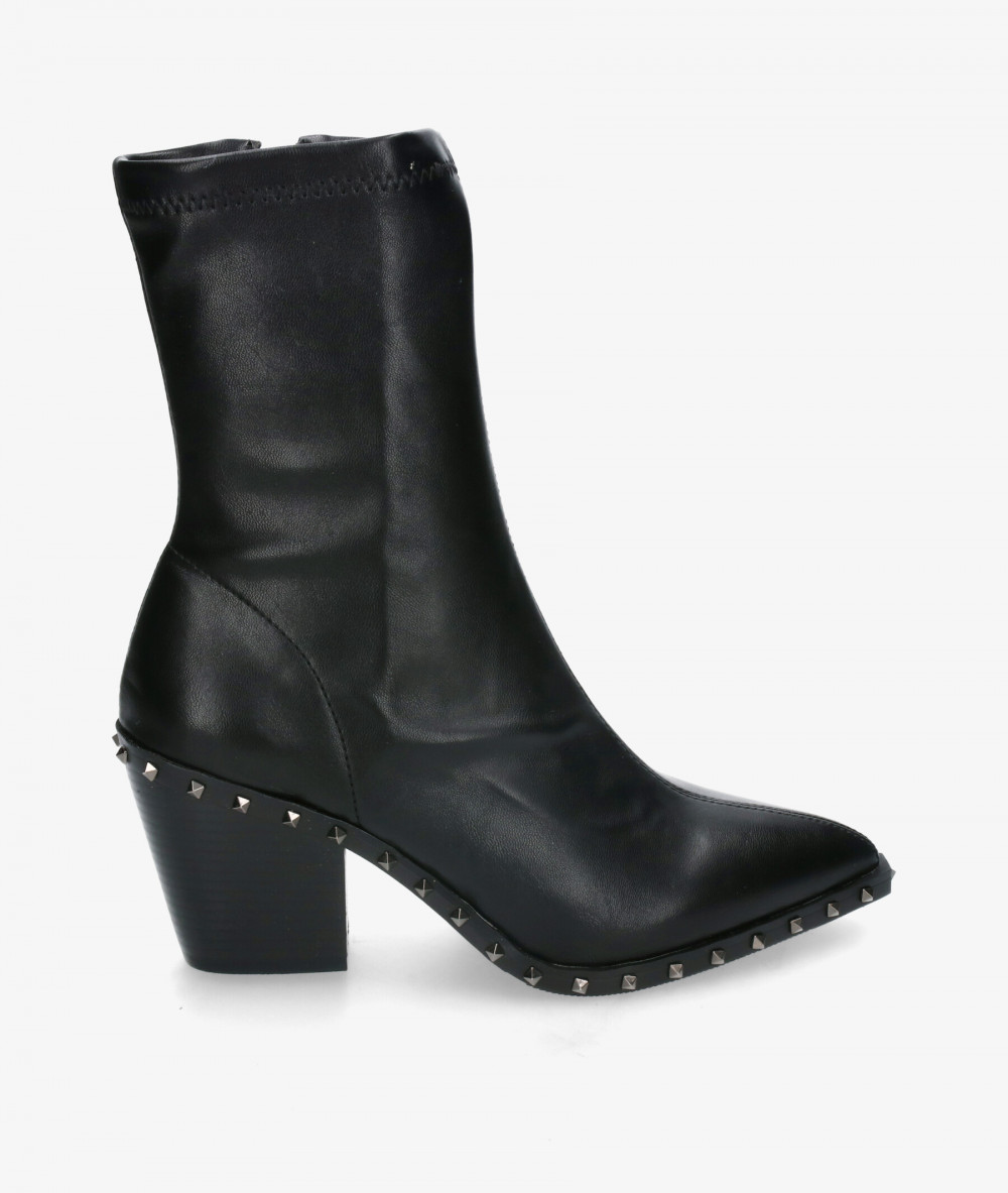 Botines VIBES LOLAS en negro