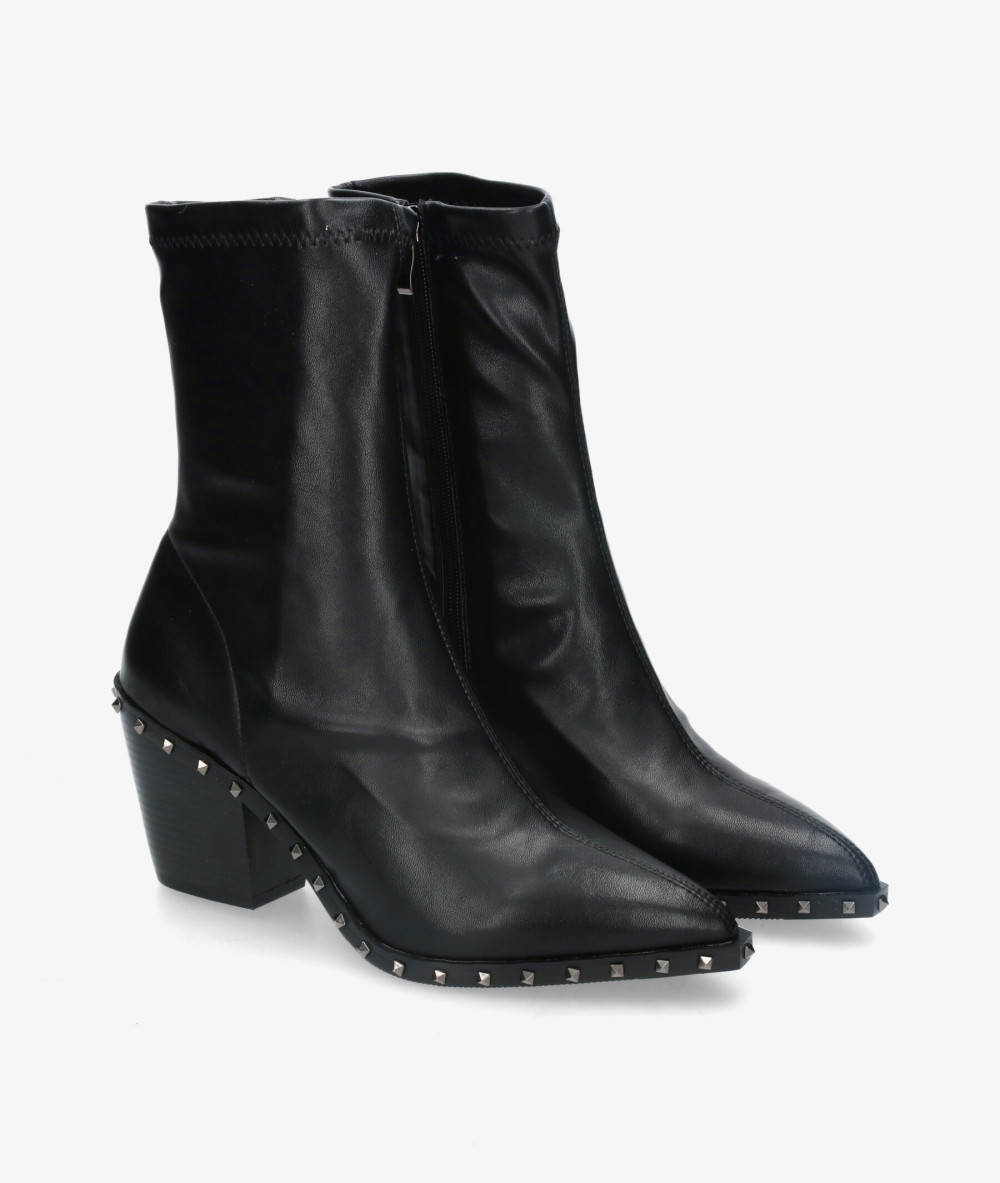 Botines VIBES  LOLAS en negro Botines VIBES  LOLAS en negro