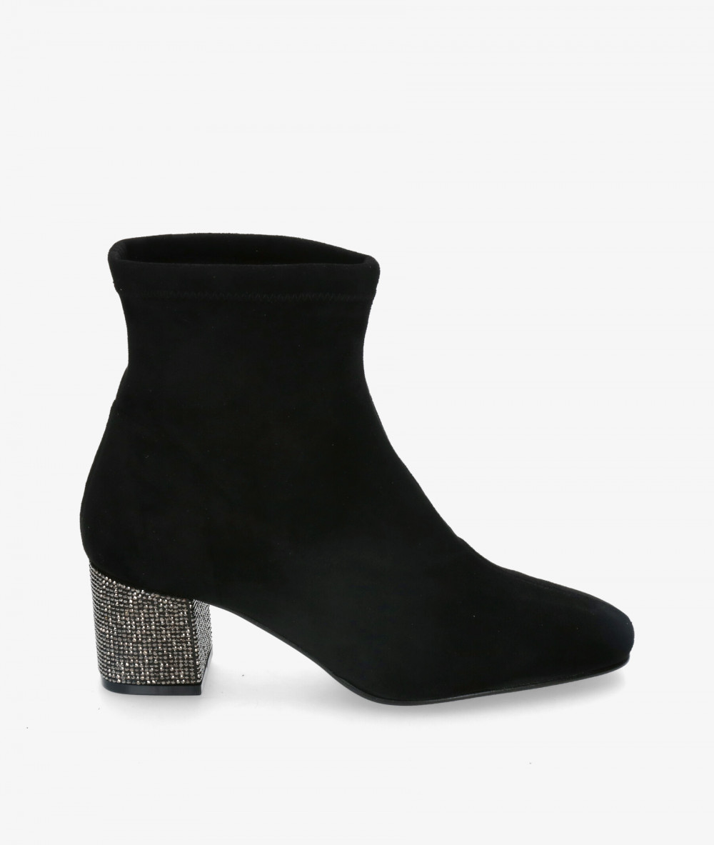 Botines pabloochoa.shoes  77355 en negro Botines pabloochoa.shoes  77355 en negro