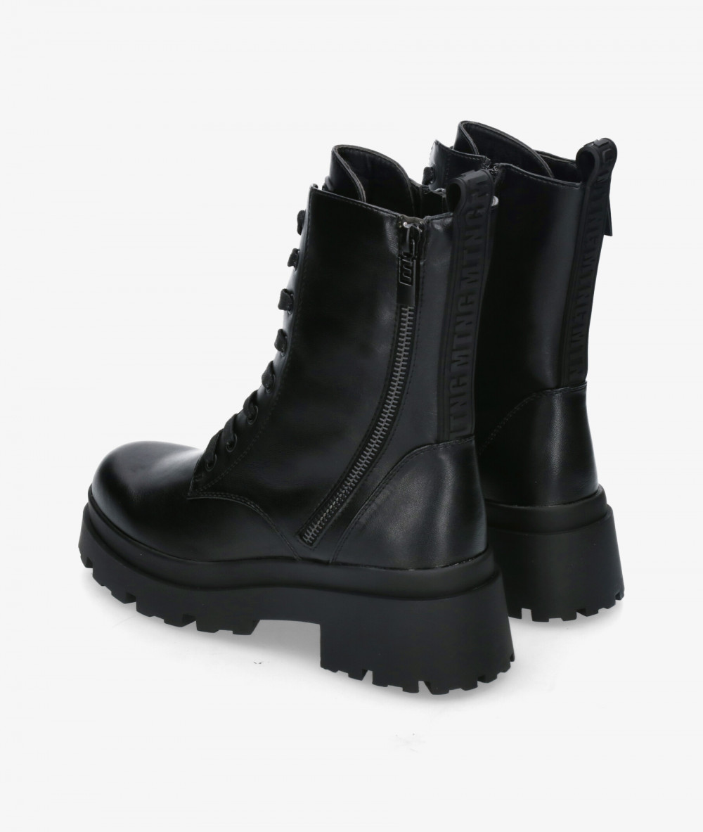 Botines Mustang  53261 en negro Botines Mustang  53261 en negro