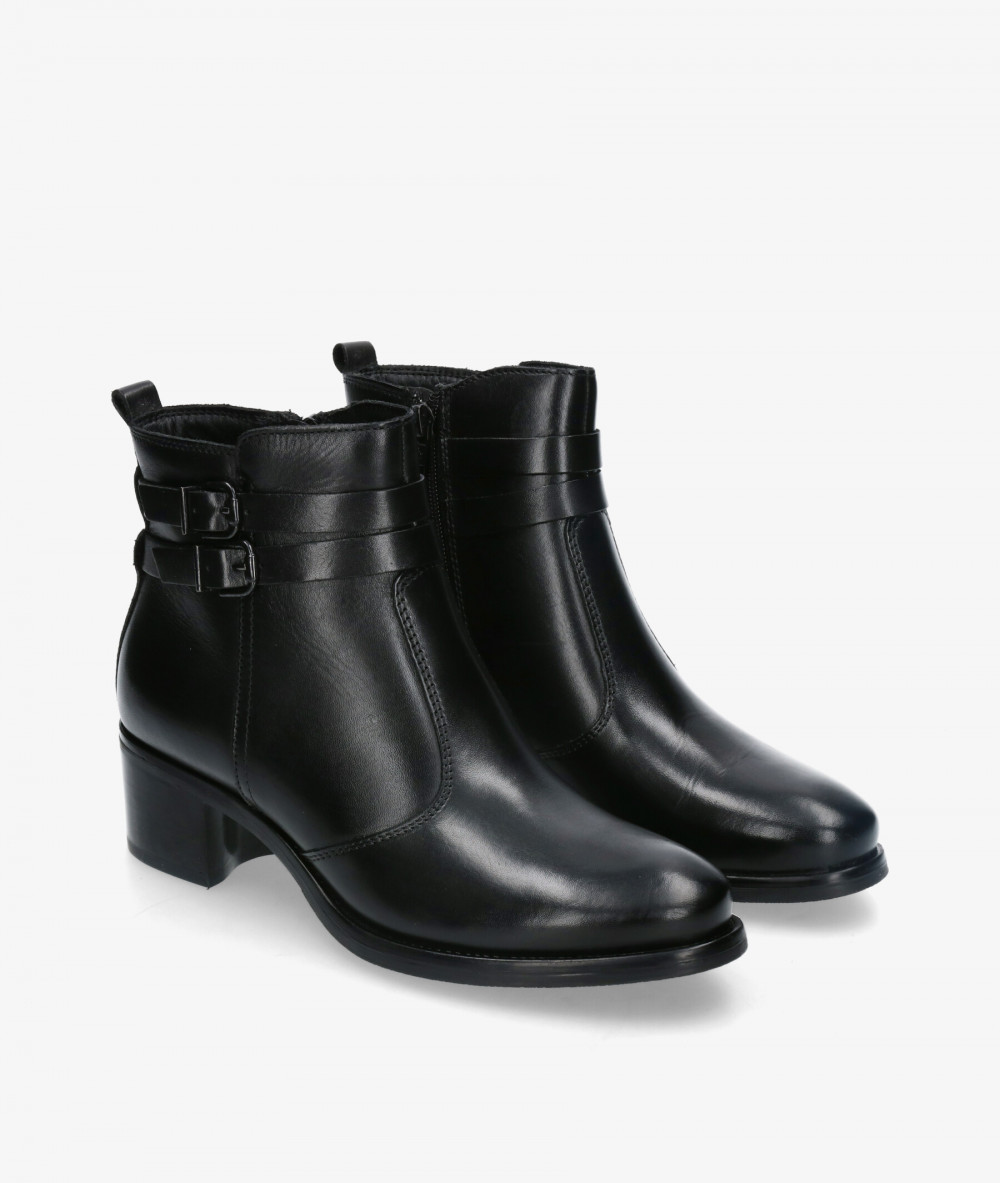 Botines Traveris LOR15-5150 en negro