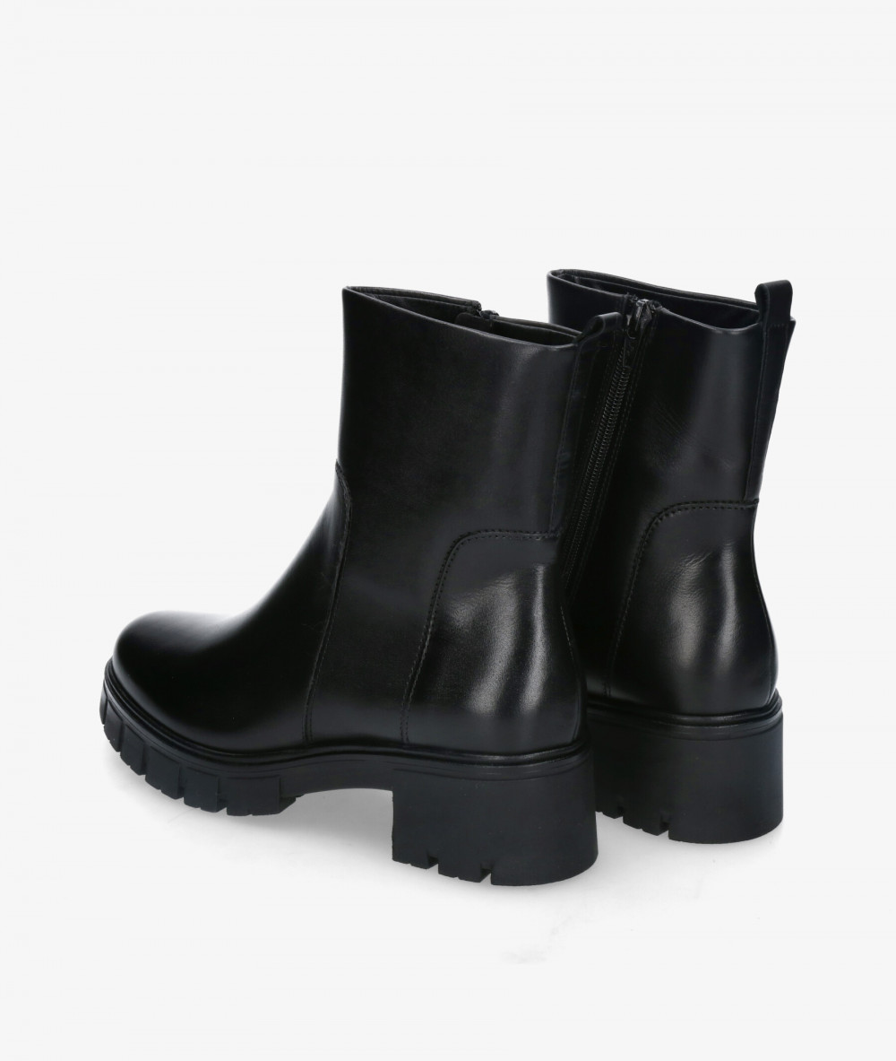 Botines Traveris LOR18-1421 en negro