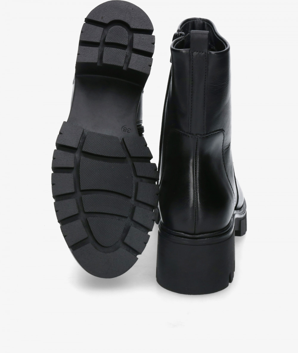 Botines Traveris LOR18-1421 en negro