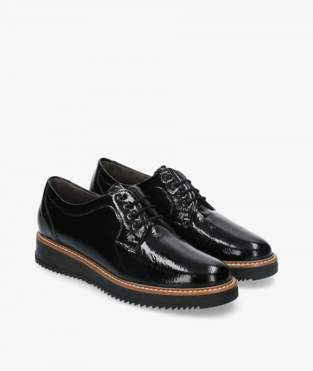 Zapatos inglés Pitillos 5393 en charol negro Zapatos inglés Pitillos 5393 en charol negro