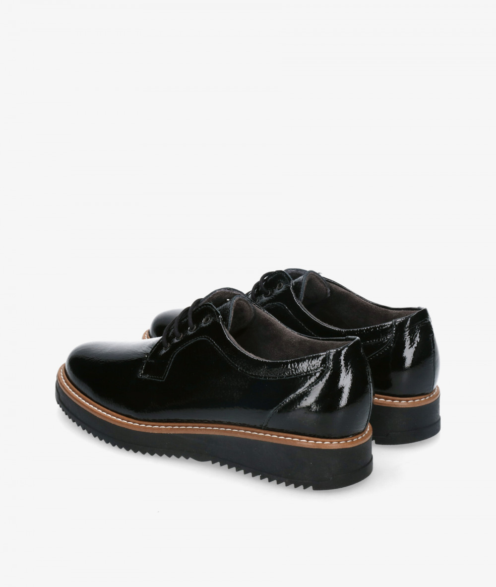 Zapatos inglés Pitillos 5393 en charol negro Zapatos inglés Pitillos 5393 en charol negro