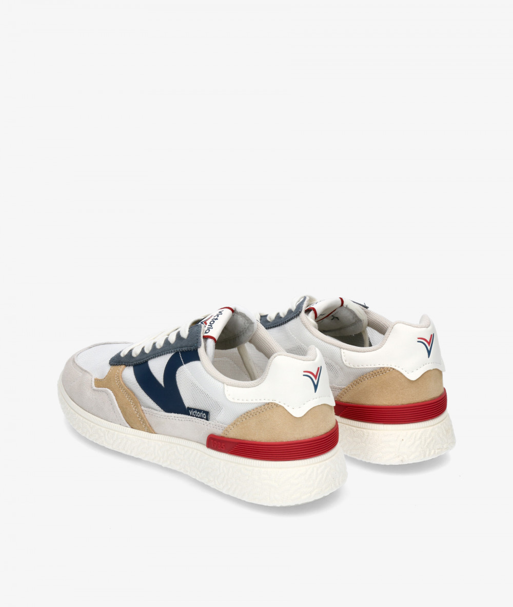 Victoria Sneakers  8805100 in white